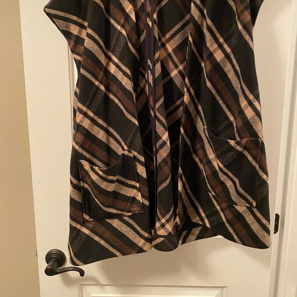 Lucky Brand Plaid Shawl - Picture 2 of 3